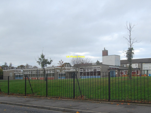 Photo 6"x4" Holy Family RC Primary School, Summerhill Terrace, Aberdeen Aberdeen\/NJ9206 c2014