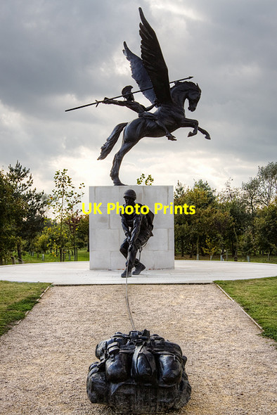 Photo 6"x4" National Memorial Arboretum - Parachute Regiment and Airborne Forces Memorial Croxall c2014