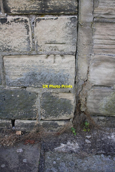 Photo 6"x4" Benchmark on #1 Lockwood Street Shipley\/SE1437 c2014