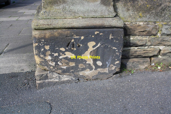 Photo 6"x4" Benchmark on pier at #51 Bingley Road Shipley\/SE1437 c2014