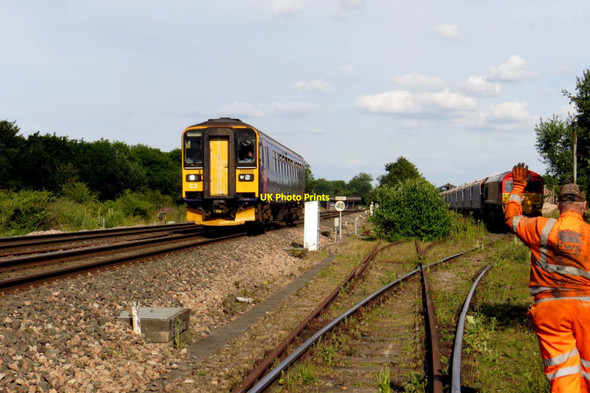 Photo 6"x4" A sprinter train passes Wootton Bassett Sidings Wootton Bassett c2014