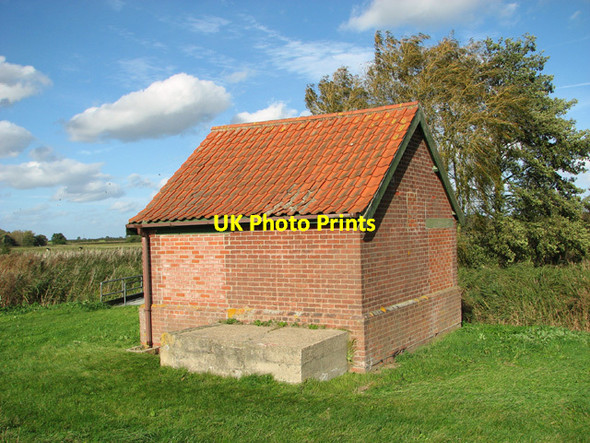 Photo 6"x4" Pump house beside the River Thurne Fritton\/TG4018 c2014