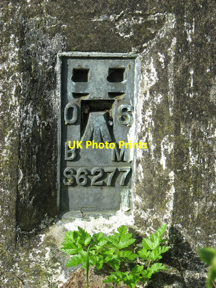 Photo 6"x4" Triangulation pillar on Metfield Common (plaque) Metfield c2014