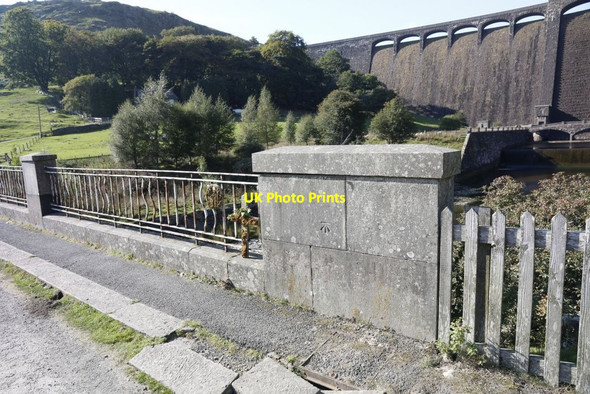 Photo 6"x4" Parapet on the bridge Cerrigcwplau c2014