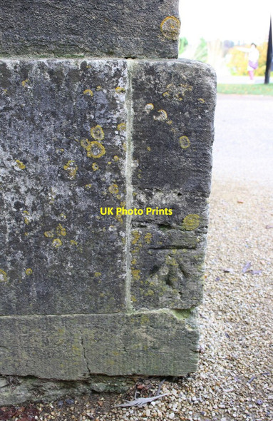 Photo 6"x4" Benchmark on buttress of Blenheim Palace Woodstock\/SP4416 c2014