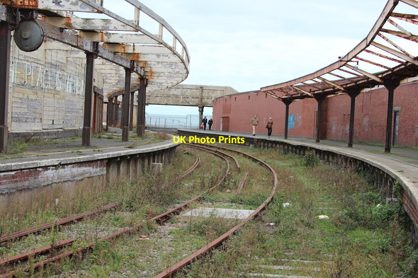 Photo 6"x4" Disused Folkestone Harbour railway station Folkestone c2014