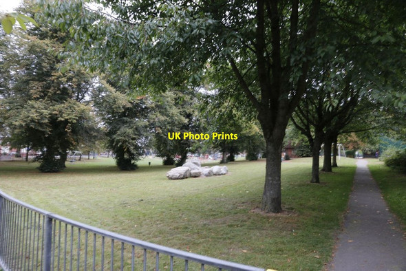 Photo 6"x4" Path in the Park Reading c2014