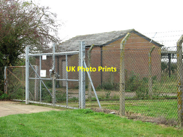 Photo 6"x4" Building on the WT station compound in Greengate Lane Great Massingham c2014