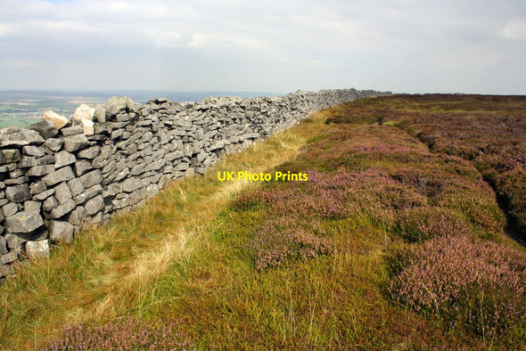 Photo 6"x4" On Penhill looking east Carlton\/SE0684 c2014
