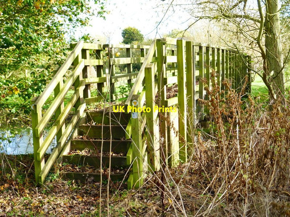 Photo 6"x4" Footbridge over the Loddon near Turgis Court Fair Oak Green c2014