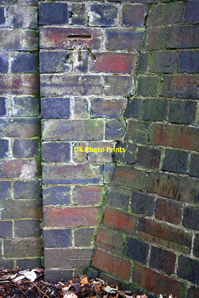 Photo 6"x4" Benchmark on Bridge 3424 New Town\/SU7373 c2014