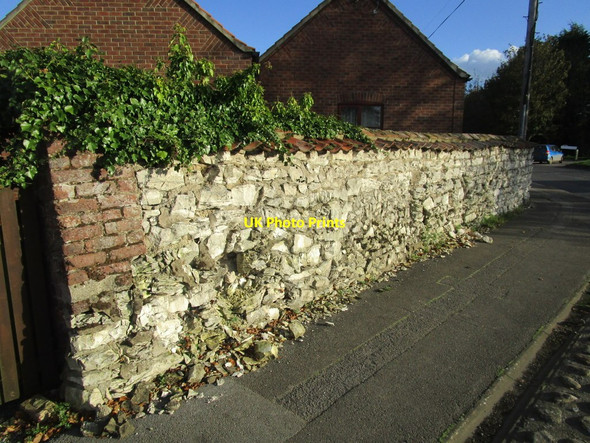Photo 6"x4" Chalk walling at Wansford Wansford\/TA0656 c2014