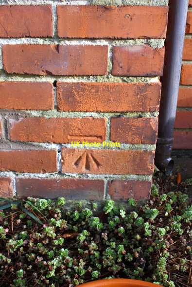 Photo 6"x4" Benchmark on #182 Reading Road Woodley\/SU7572 c2014