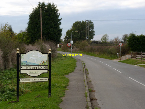 Photo 6"x4" Village entrance sign at Sutton cum Lound Sutton Cum Lound c2014