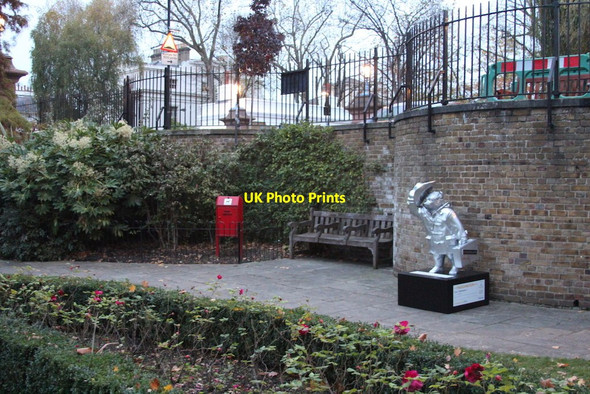 Photo 6"x4" Paddington Bear, Rembrandt Gardens Paddington\/TQ2681 c2014