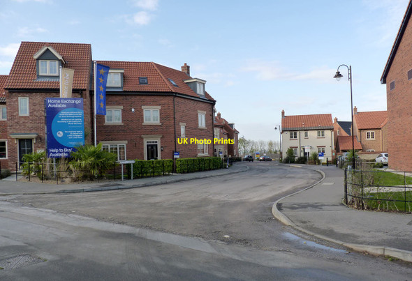 Photo 6"x4" Baker Avenue, Gringley Gringley on the Hill c2014