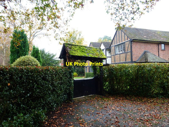 Photo 6"x4" Lych gate on Firbank Lane Woking c2014