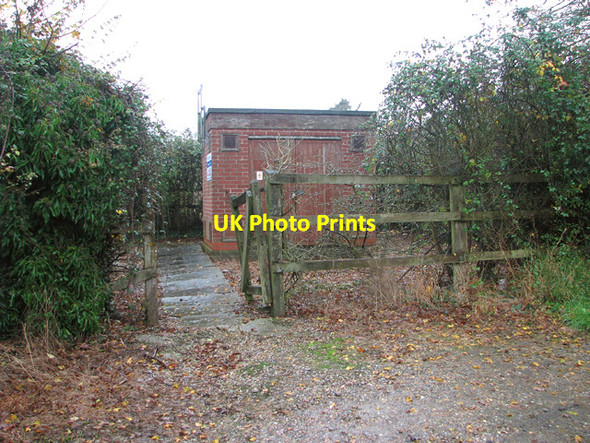Photo 6"x4" Pump house by The Rosery Mulbarton c2014