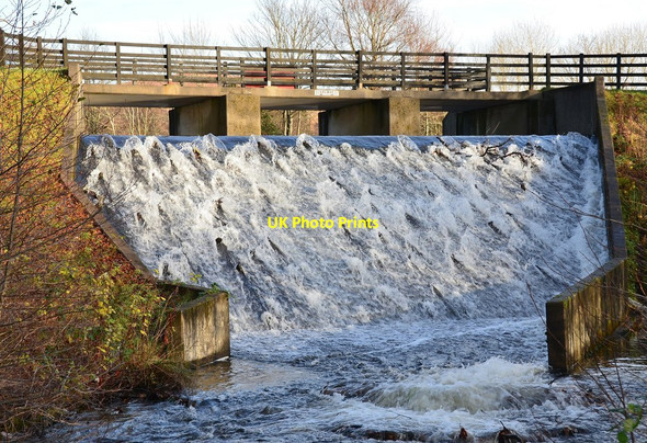Photo 6"x4" Overflow, Caledonian Canal Corpach\/A'Chorpaich c2014