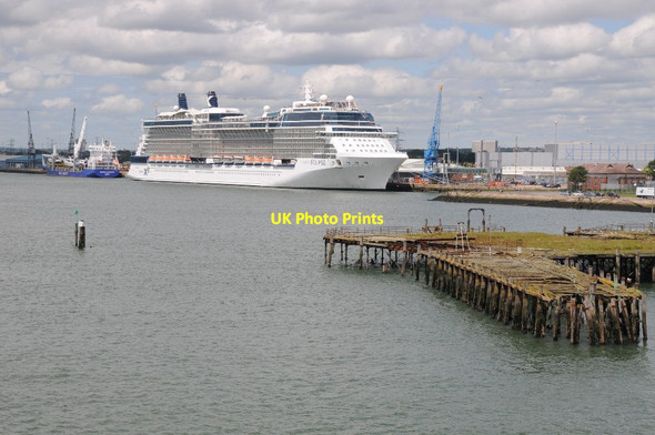 Photo 6"x4" Celebrity Eclipse cruise liner Ocean Village c2014