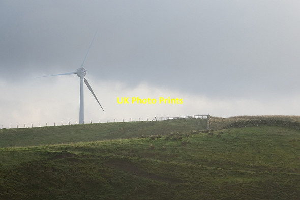 Photo 6"x4" New wind turbine Birkenhead Burn c2014