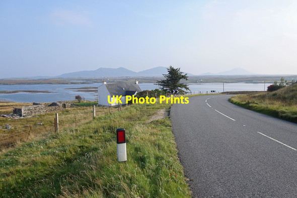 Photo 6"x4" A865 overlooking Loch Blathaisbhal Blashaval\/NF8970 c2014
