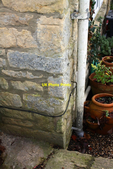 Photo 6"x4" Benchmark on #43 Worcester Road Chipping Norton c2014