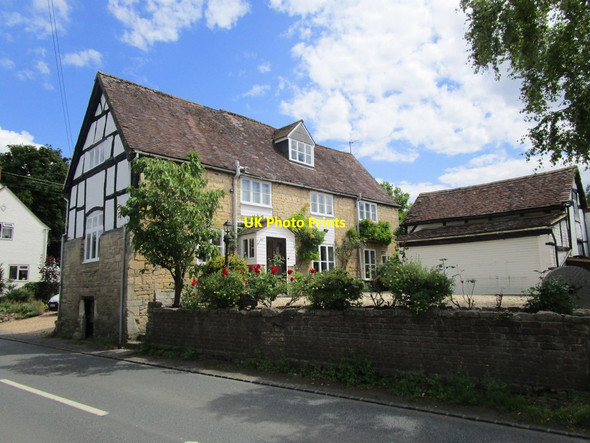 Photo 6"x4" College Farmhouse Bredon c2014