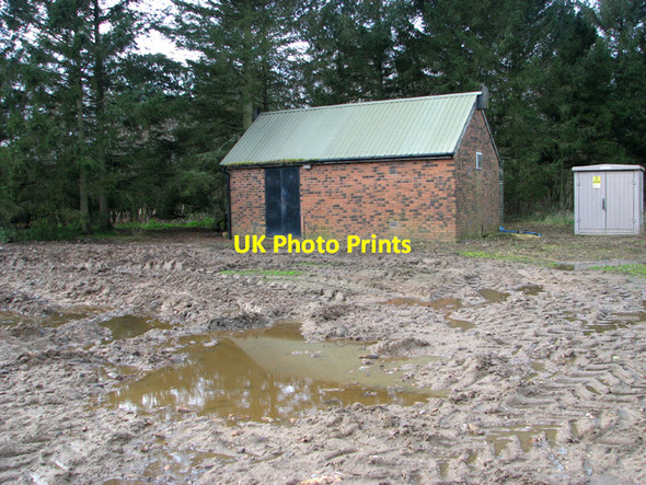 Photo 6"x4" Pump house Swaffham c2014