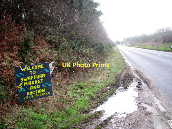 Photo 6"x4" The A1065 road approaching Swaffham Swaffham c2014