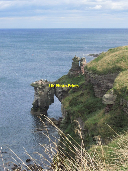 Photo 6"x4" Needles Eye natural arch, N of Berwick upon Tweed Highfields\/NT9954 c2014