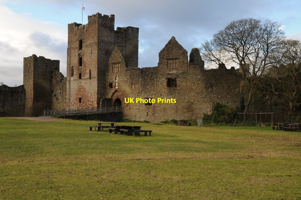 Photo 6"x4" Ludlow Castle Ludlow c2014