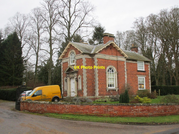 Photo 6"x4" Aldby Park Lodge Buttercrambe c2015