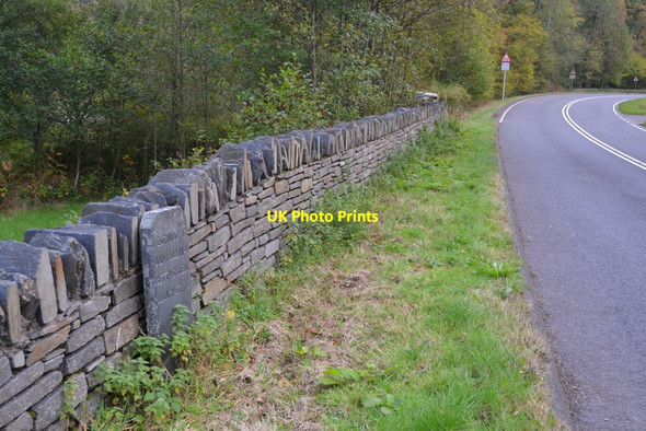 Photo 6"x4" Old Milestone Betws-y-Coed c2014 P1