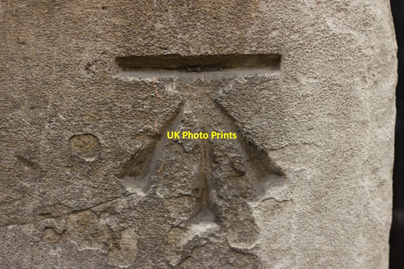 Photo 6"x4" Cut Bench Mark, Ladymead House Bath\/ST7464 c2014