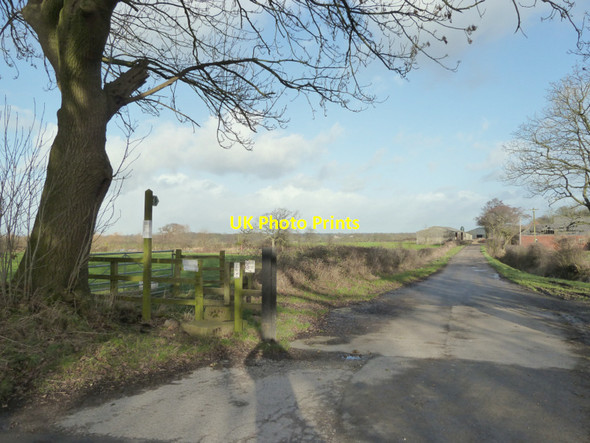 Photo 6"x4" Footpath to Bradley Hall and the River Yarrow from Red Lane, Eccleston Ulnes Walton\/SD5019 c2015