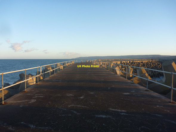 Photo 6"x4" Coastal East Lothian : Dr No Thorntonloch c2015