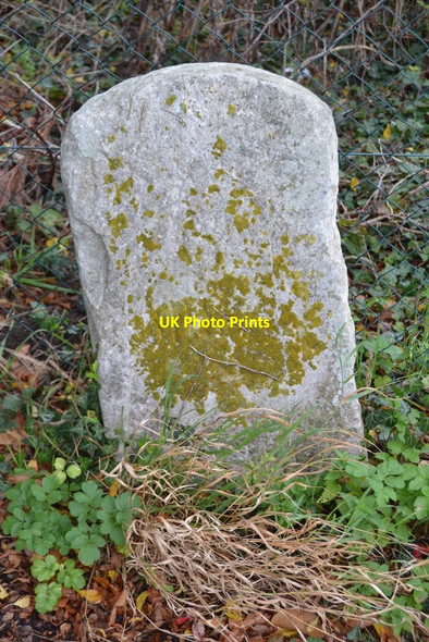 Photo 6"x4" Old Milestone Carlton Colville c2014
