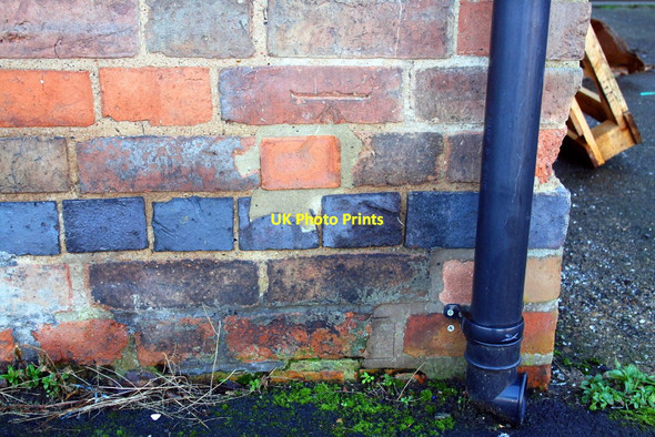 Photo 6"x4" Benchmark on factory on Barrack Row Loughborough c2015