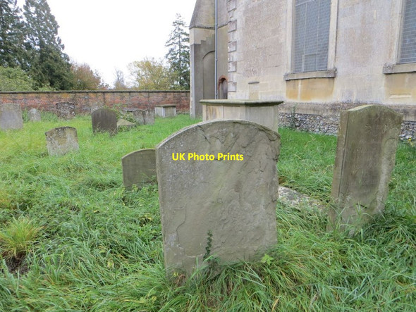 Photo 6"x4" Graves in the North side Wallingford c2014