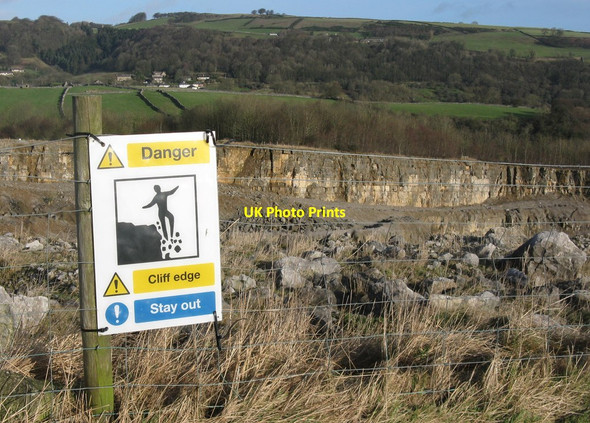 Photo 6"x4" Goddards Quarry Stoney Middleton c2015 P1