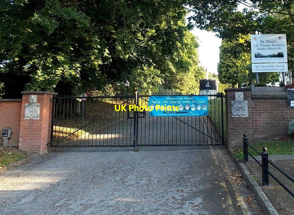 Photo 6"x4" School and pre-school entrance gates, Market Bosworth  Market Bosworth c2014