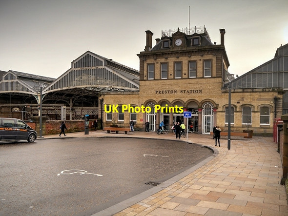 Photo 6"x4" Station Approach, Preston Railway Station Preston\/SD5329 c2015