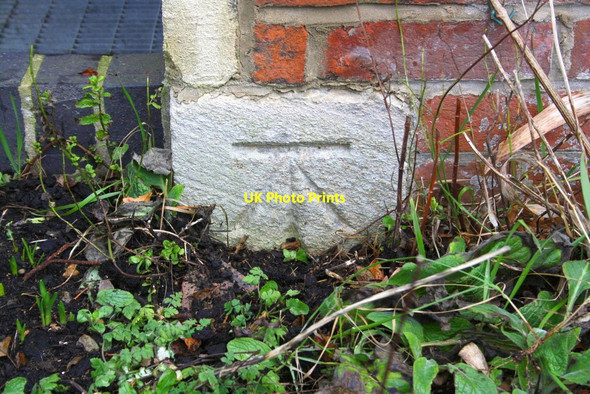 Photo 6"x4" Benchmark on 'Gothic Cottage' South Moreton c2015