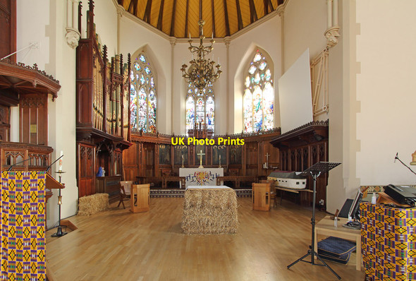 Photo 6"x4" Holy Trinity, Tulse Hill - Chancel Brixton\/TQ3175 c2015