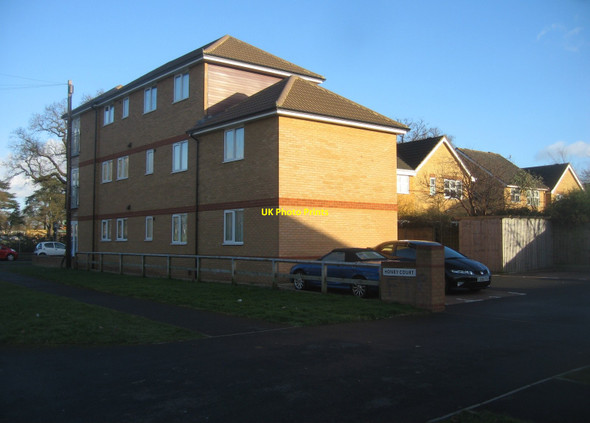 Photo 6"x4" Did an architect design this? Frimley c2015