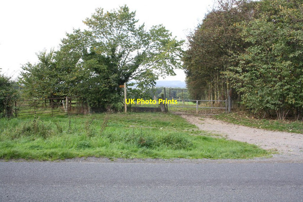 Photo 6"x4" Junction of West Moor Lane and footpath over West Moor Finghall c2014