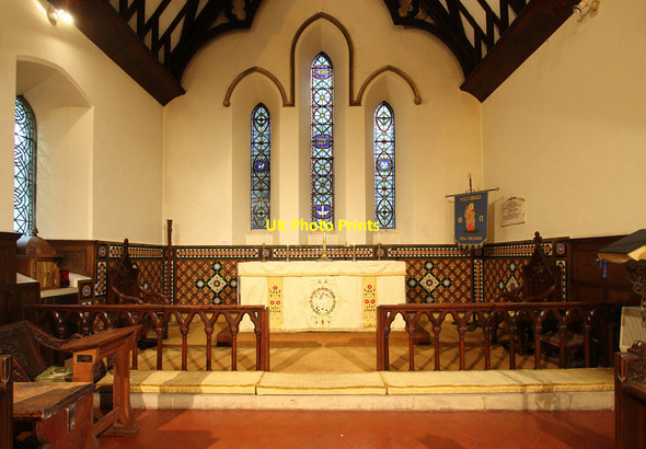 Photo 6"x4" Holy Trinity, East Finchley - Sanctuary Finchley c2015