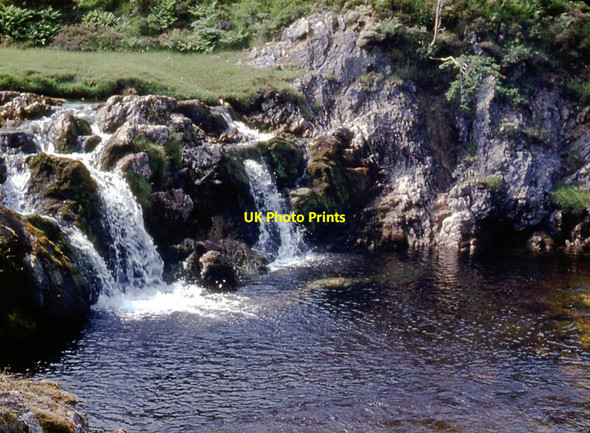 Photo 6"x4" A fall on River Traligil Inchnadamph c1975