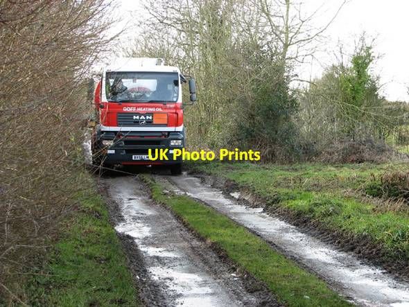 Photo 6"x4" Oil tanker on Springwood Lane Road Green\/TM2693 c2015